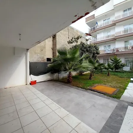 Apartment Duplex 2+1 Apt With Garden In Centre *
